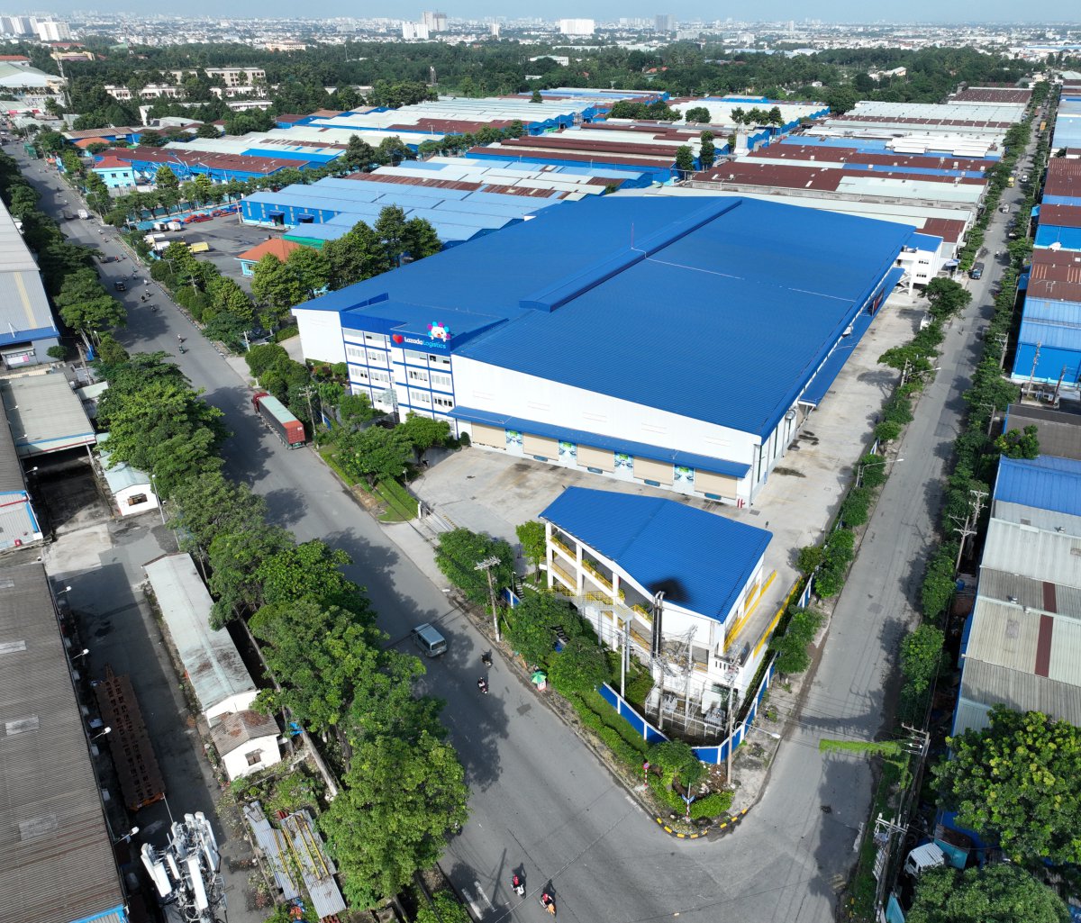 NHÀ KHO LAZADA - THẾ HÒA