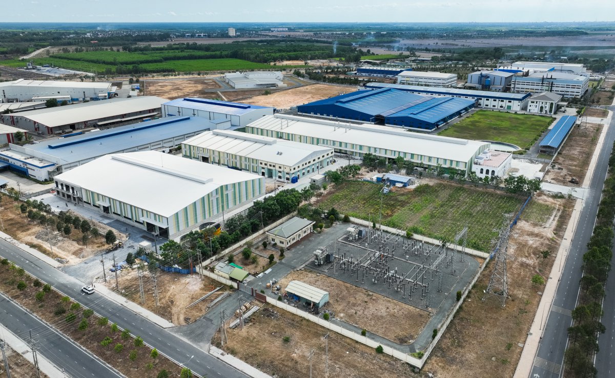 NHÀ MÁY DỆT MAY THẾ HÒA